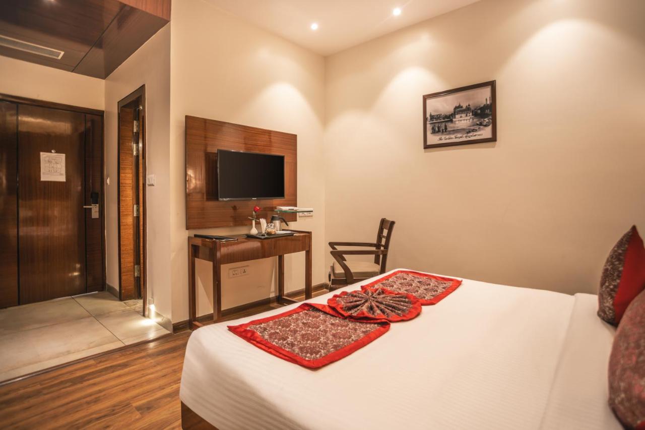 Amritara Sadka Amritsar Hotell Eksteriør bilde