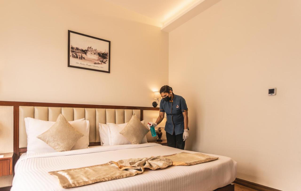 Amritara Sadka Amritsar Hotell Eksteriør bilde