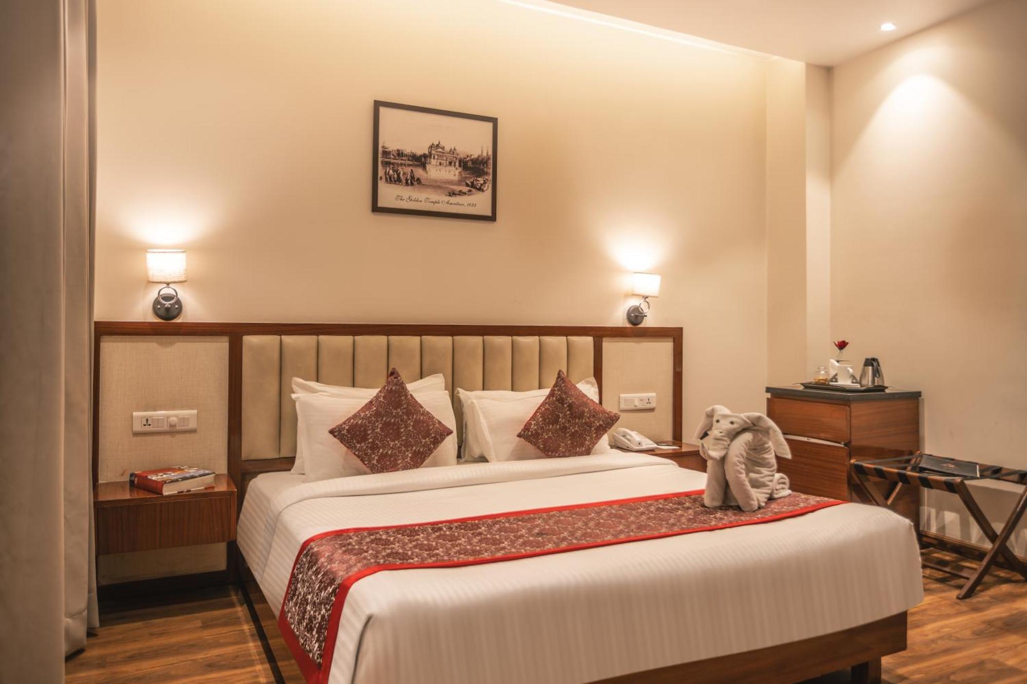Amritara Sadka Amritsar Hotell Eksteriør bilde