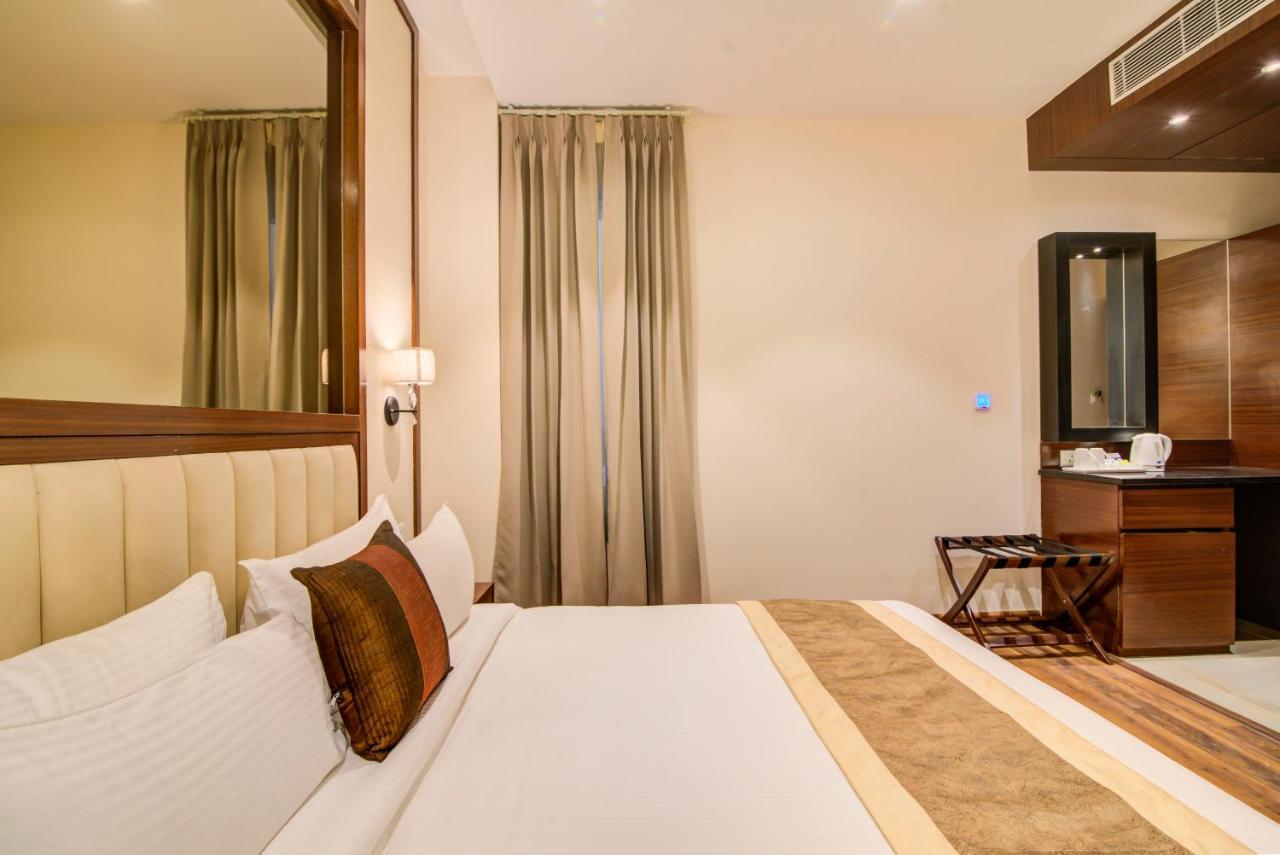 Amritara Sadka Amritsar Hotell Eksteriør bilde