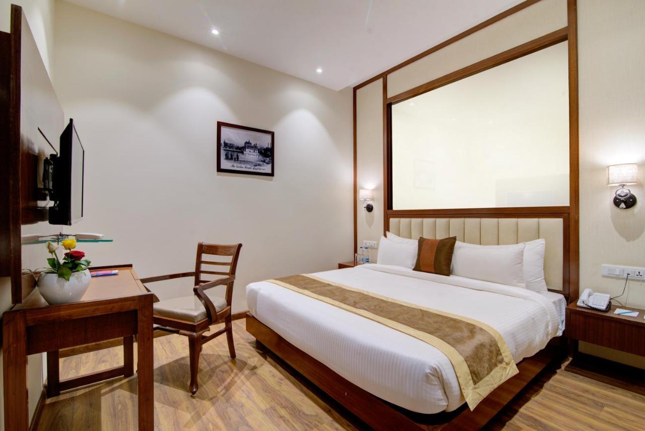 Amritara Sadka Amritsar Hotell Eksteriør bilde