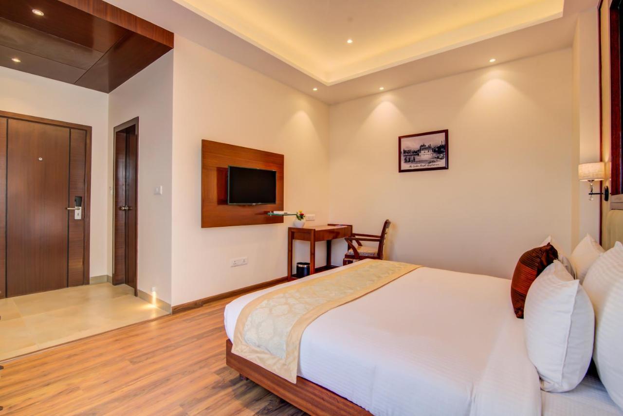 Amritara Sadka Amritsar Hotell Eksteriør bilde