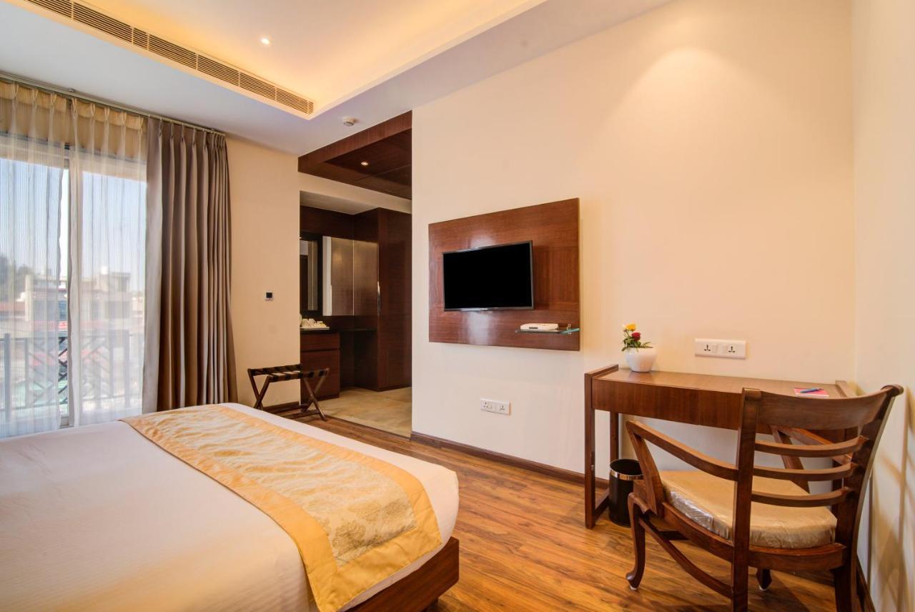 Amritara Sadka Amritsar Hotell Eksteriør bilde